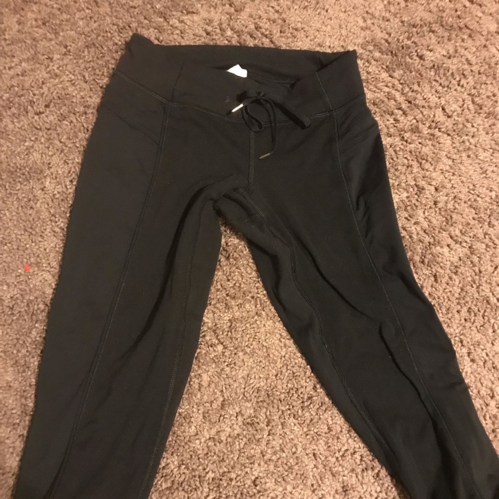 Lululemon cropped running pants